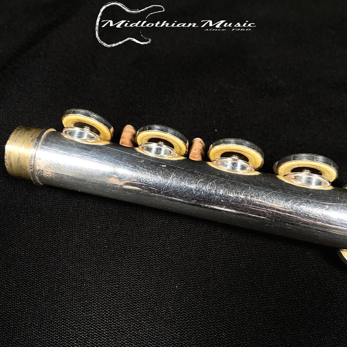Gemeinhardt 52SP Pre Owned Flute W Solid Silver Head Joint M04990 Gemeinhardt 52SP Pre Owned Flute W Solid Silver Head Joint M04990