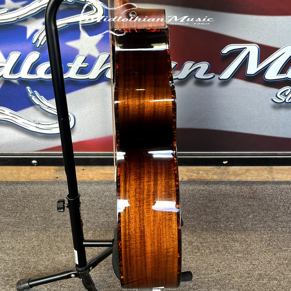 Breedlove - ECO Pursuit Exotic S KOA - Concert CE - Acoustic-Electric Guitar - Edgeburst Gloss Finish