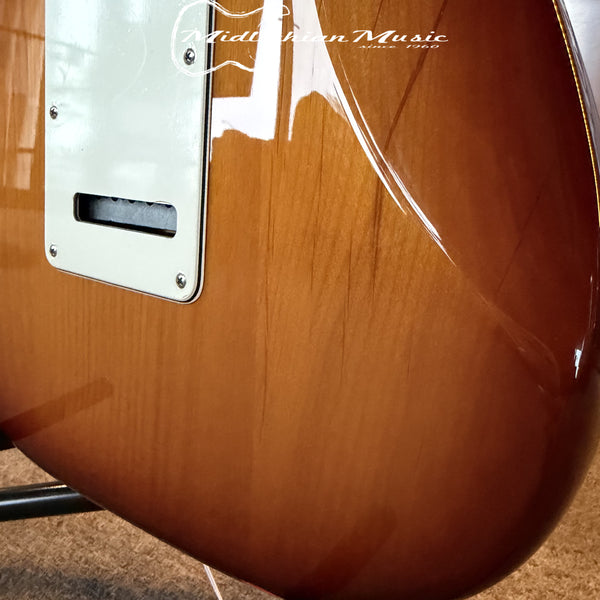 Fender - 2014 Deluxe Stratocaster Plus Top HSS + IOS Connectivity w/Gig Bag & Cable USED