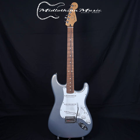 Fender - MIM 2021 - Player Stratocaster - Silver Gloss Finish USED