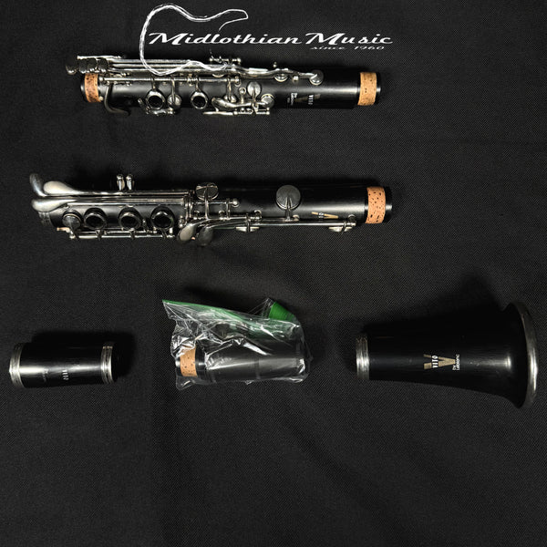 Vito 7214 Composite Pre-Owned Bb Clarinet #A01669 - Very Good Condition!
