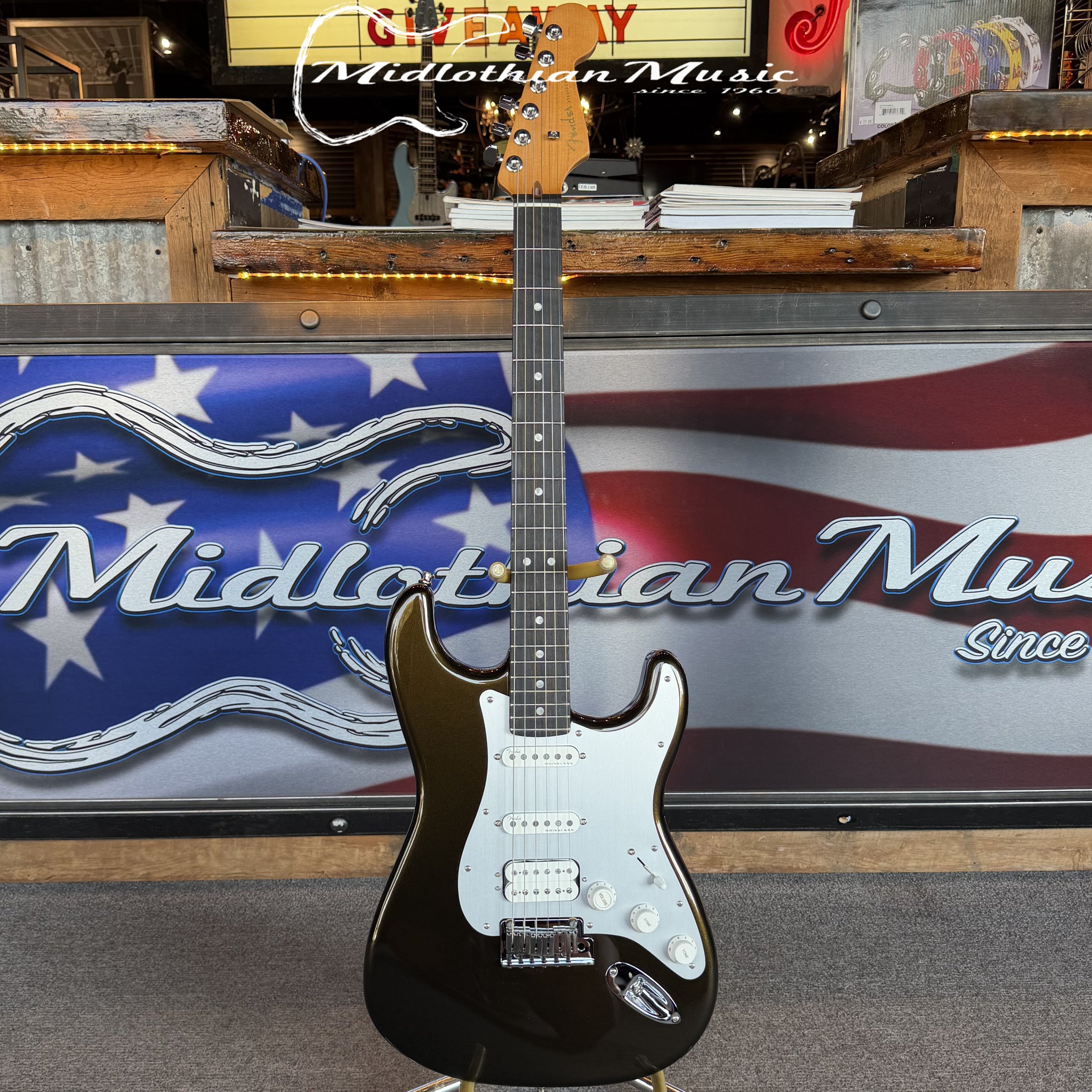 Fender American Ultra II Stratocaster HSS Electric Guitar - Texas Tea & Ebony Fingerboard w/Case USED
