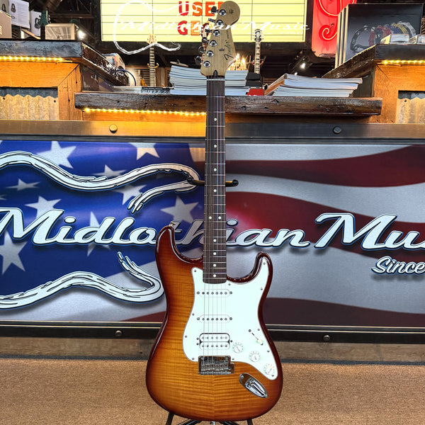 Fender - 2014 Deluxe Stratocaster Plus Top HSS + IOS Connectivity w/Gig Bag & Cable USED