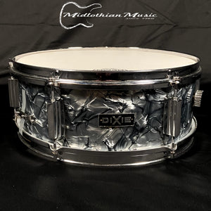 Vintage 60's Dixie 14" x 5.5" Black Pearl Snare Drum - USED