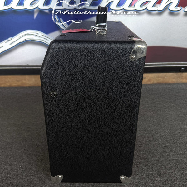 Fender - FM 25 DSP -2-Channel - 1 x 10" - 25-Watt - Digital Modeling Guitar Combo Amp USED