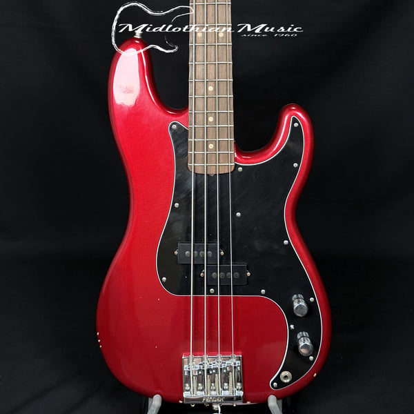 Fender Nate Mendel P Bass - Candy Apple Red Gloss