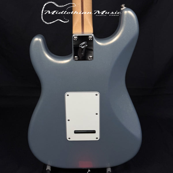 Fender - MIM 2021 - Player Stratocaster - Silver Gloss Finish USED
