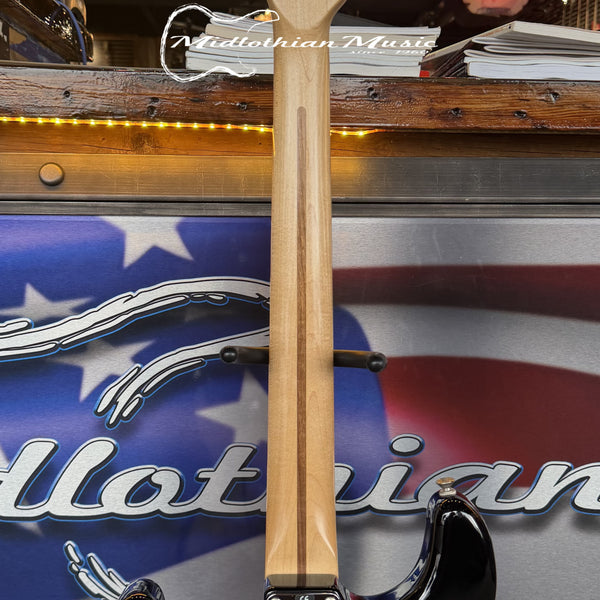 Fender 1999 MIM Stratocaster - Black Gloss Finish w/SKB Case USED