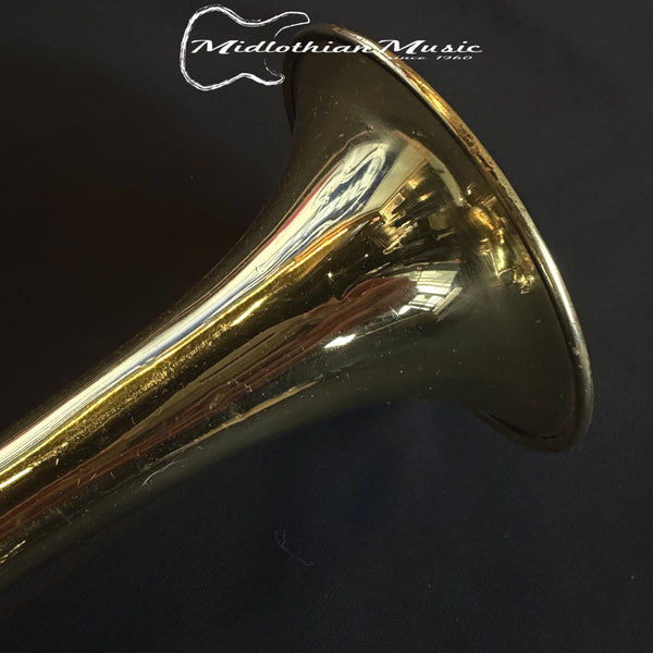 Bach - TR300 Pre-Owned Trumpet w/Bach 7C Mtpc. - Good! #A35077