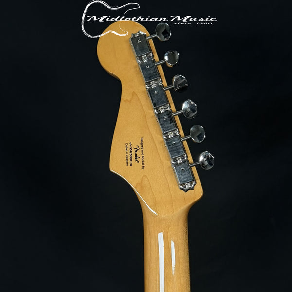 Fender Classic Vibe '60s Stratocaster - 3 Tone Sunburst Gloss Finish