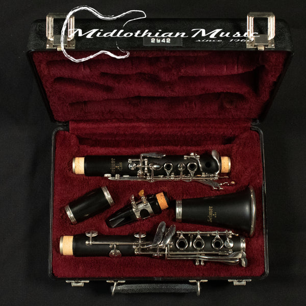 Selmer CL200 Wood Pre-Owned Clarinet #2942 Excellent Condition & Serviced!