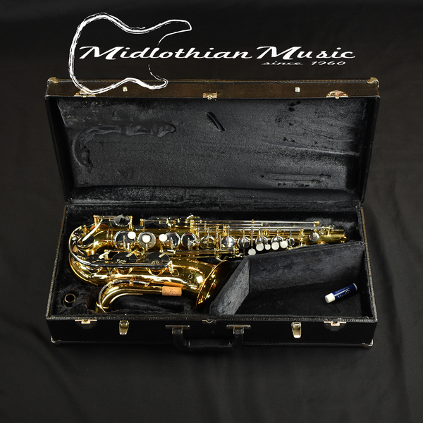 Vito Alto Saxophone (Made in Japan) Pre-Owned w/Case #503566 - Very Good Condition